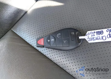 2010 Jeep Grand Cherokee Laredo z USA, uszkodzony, nr VIN 1J4PR4GKXAC153384